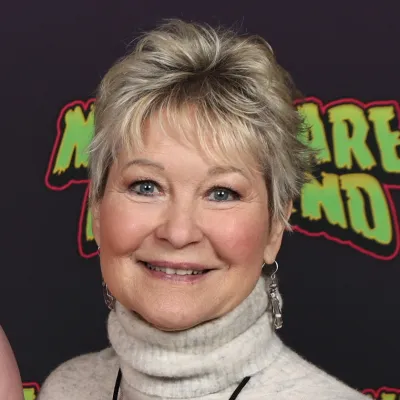 Dee Wallace