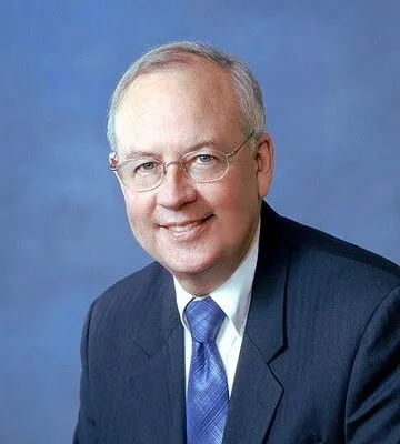 Kenneth Winston Starr