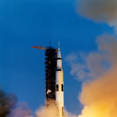 Space: Apollo 13 (Launch)